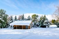 Wildwood Cottage Cozy Secluded Stay - Bed and Breakfast Burkes Pass