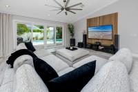 NEW! Palm Harbor Hideaway - Beautiful, Spacious 4BR Home with Amazing Pool - B&B Palm Harbor