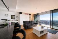Designer 2 Bedroom Apartment in South Brisbane - B&B Brisbane