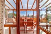 Balaton View From Almadi with Terrace & Garden - Happy Rentals - Chambres d'hôtes Balatonalmádi