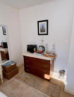 Peaceful Spacious Double Room in Warm Friendly Home - Ferienwohnung Wexford