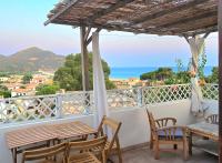 Lentiscu Seaview Holiday Home Solanas - Chambres d'hôtes Solanas