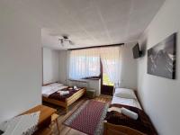 Dreibettzimmer mit Balkon