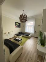 Clear 3 Apartment - B&B Pécs