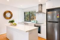 The Treetops Nest Apartment-self contained - Chambres d'hôtes Taranna
