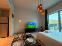 Serene Studio in Yas Island 5 - near Zayed international AirPort - B&B Abu Dabi