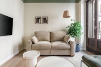 Teatro Real Apartment - Apartamento renovado para 6 en el centro - Bed and Breakfast Madrid