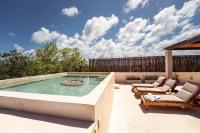 Elegant 3BR Penthouse Haven with Private Rooftop Pool & Jungle Views - Bed and Breakfast Tulum