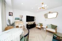 Newly Refurbished Two Bedroom Garden Flat - Sleeps 6 - Bed and Breakfast Londen
