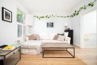 Gorgeous Garden Flat, Wood Green - B&B London