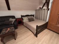 Apartament Jeleń w Smokingu - Ferienwohnung Sułów