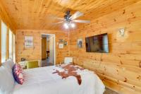 3 Mi to Sandy Shores & More! Fort Walton Beach Apt - B&B Fort Walton Beach
