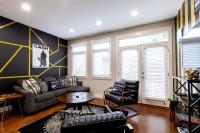 The Johnny Cash Suite - Music Row District - Free Garage Parking - King Bed - B&B Nashville