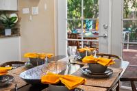 Family Retreat Hot Tub Games and Backyard Oasis - Chambres d'hôtes Scottsdale