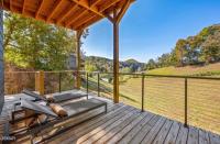 Meadows & Smoky Skies - B&B Sevierville
