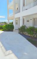 Modern accommodation in Dominicus - B&B La Laguna