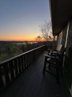 Beaver Lake View - 2 Min to Marina & Swim Beach - 2 Kings - B&B Rogers