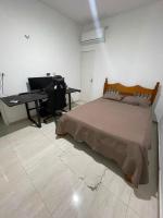 Suíte Quarto Casal com Wi-Fi e Ar - 01 - B&B Limoeiro do Norte