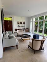 The Bungalow By Ruha Kandy - B&B Kandy
