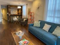 1 Huge Bedroom Steps into the French Quarter New Orleans - B&B Nueva Orleans