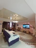 Просторная квартира в центре - Ferienwohnung Bischkek