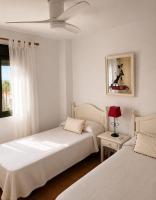 Apartamento con terraza y vistas al mar en Atlanterra, Zahara de los Atunes - B&B Zahara de los Atunes