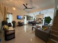 Relax & Enjoy Garden Homestay - B&B Kuala Kubu Baharu