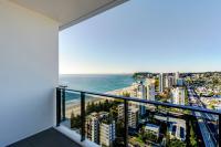 Sky-High Penthouse Absolute Ocean Views - B&B Gold Coast