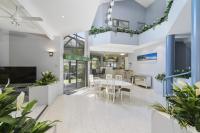 The Atrium, 11 Kentia Close - B&B Port Macquarie