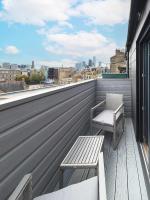 Charming 1 Bedroom Shoreditch Apartment with Balcony Near Brick Lane Sleeps 3 - B&B Londra