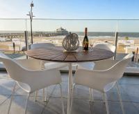 CtheC Blankenberge - 1ste verdieping - groot terras - incl garage - Chambres d'hôtes Blankenberge
