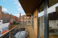 Stylish Hoxton 2 Bedroom 2 Bathroom Apartment Near Shoreditch, Sleeps 6 - Chambres d'hôtes Londres