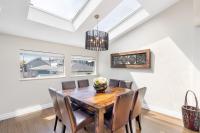 Family-Friendly 3BR Home - B&B Vancouver