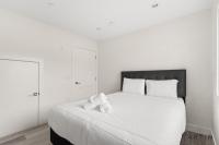 Sleek Coach House with Designer Kitchen - Sleeps 7 - B&B Vancouver