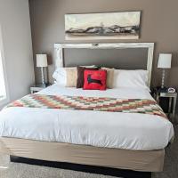 Lakeside Park Retreat Patio, Grill, Kitchen, AC - B&B Chelan