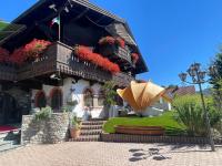Apartment Weißer Hirsch im Chalet Burgblick - B&B Wahlrod