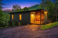 Crimson Hollow - Luxury Adults-Only Mountain Retreat - Bed and Breakfast Sevierville