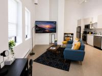 Regal Stylish Uptown Loft Beachfront RooftopWFHGym - B&B Chicago