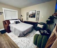 Parkway Hideaway, sleeps 4, walk to downtown - Chambres d'hôtes Gatlinburg