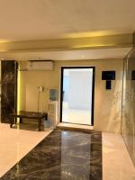 شقه انيقه في حي الحمراء - الخبر - B&B Khobar