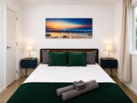 Peaceful Beachfront Loft Rooftop Gym - B&B Chicago