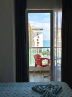 Seaside Sol Apartments - Bed and Breakfast Shëngjin