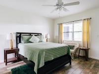 Studio in Pompano Beach two blocks from the Ocean - Chambres d'hôtes Pompano Beach