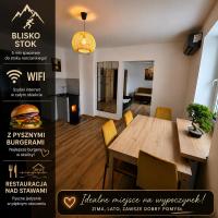 Apartament z kominkiem w starej kamiennicy - Chambres d'hôtes Przygórze