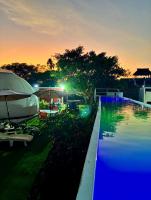 Casa Lucca 2 Bedrooms, Sofa Bed, Up to 6 Guests, 7 minutes from the beach - Bed and Breakfast Barra de Navidad
