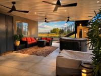 Zion Luxury Retreat Garden Suite & Pool - Bed and Breakfast Colorado City