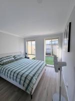 Modern 2BR Granny w Outdoor Near Stanhope Leisure - B&B Glenwood