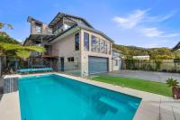 Waterfront Games House - Pool and Bay Views - B&B Galiwinku
