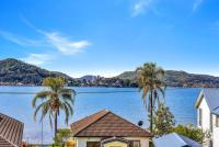 Waterfront Games House - Pool and Bay Views - B&B Galiwinku