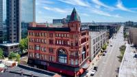 Historic Levy Building Penthouse Downtown Louisville - Ferienwohnung Louisville